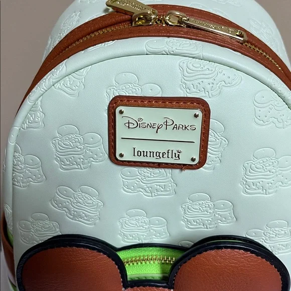 Disney Loungefly Mickey Mouse “Eats “ Mint Icecream Sandwich  display picture 2